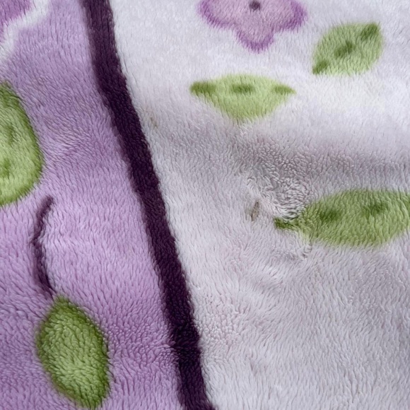 Cocalo soft and fuzzy purple butterfly baby blanket flowers leaves butterflies - Picture 2 of 4